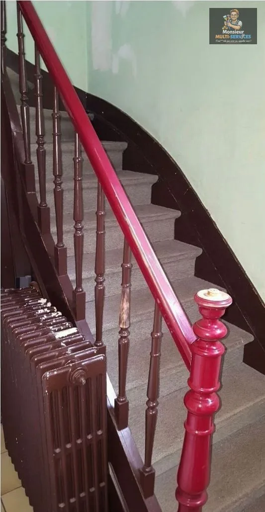 Avant — Aérogommage escalier